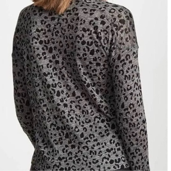 Rails Sami 100% linen charcoal leopard print long-sleeve v-neck top sz large - Picture 4 of 14